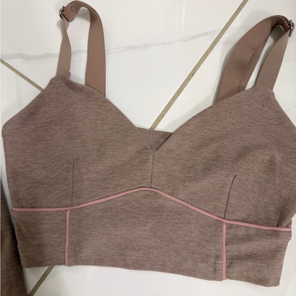 Beyond Yoga Taupe Activewear Set with Pink Trim - Picture 2 of 4
